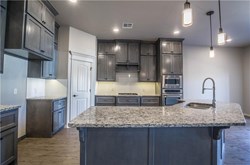 10005 NW 142nd St, Yukon