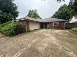 1908 Magnolia Ln, Edmond