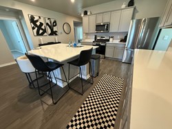 2800 Stormy St, Yukon