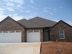 2433 Santa Monica St, Edmond