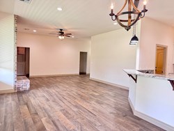 2433 Santa Monica St, Edmond