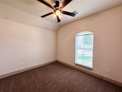 2433 Santa Monica St, Edmond