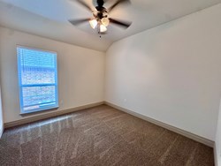 2433 Santa Monica St, Edmond