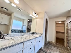 2433 Santa Monica St, Edmond