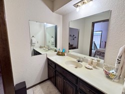2825 Tealwood Dr, Oklahoma City