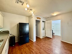 225 E 5th St, Edmond