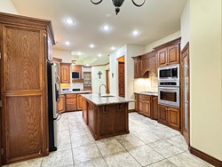 8147 Shadow Lake Dr, Blanchard