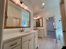 9333 SW 42nd St, Oklahoma City