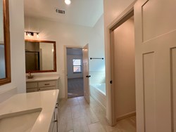 9333 SW 42nd St, Oklahoma City