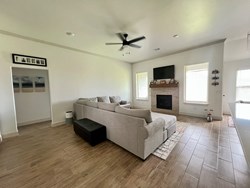 9333 SW 42nd St, Oklahoma City