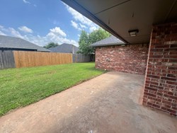 9300 Buttonwood Ave, Moore