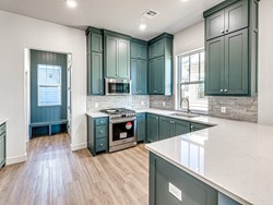 29596 Memory Ln Unit A, Norman
