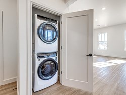 29596 Memory Ln Unit B, Norman