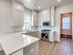 29596 Memory Ln Unit B, Norman