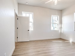 29596 Memory Ln Unit B, Norman