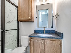 29596 Memory Ln Unit B, Norman