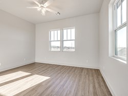 29596 Memory Ln Unit B, Norman