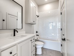 29596 Memory Ln Unit B, Norman