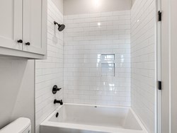 29596 Memory Ln Unit B, Norman