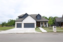 2117 Aminas Way, Yukon