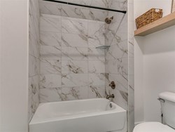 2117 Aminas Way, Yukon