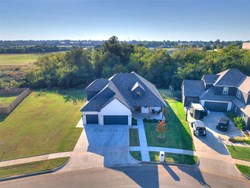 2117 Aminas Way, Yukon