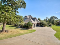 8900 Belcaro Dr, Edmond