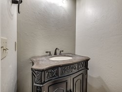 8900 Belcaro Dr, Edmond