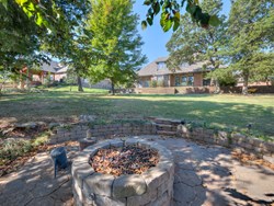 8900 Belcaro Dr, Edmond