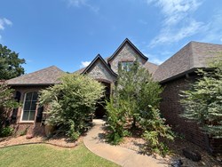 8900 Belcaro Dr, Edmond