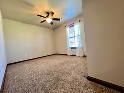 11748 SW 25th Ter, Yukon