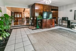 100 Three Oaks Dr, Midwest City