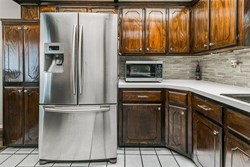 100 Three Oaks Dr, Midwest City