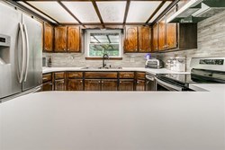 100 Three Oaks Dr, Midwest City