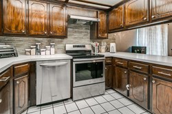 100 Three Oaks Dr, Midwest City