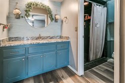 100 Three Oaks Dr, Midwest City