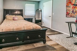 100 Three Oaks Dr, Midwest City