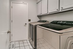 100 Three Oaks Dr, Midwest City