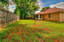 100 Three Oaks Dr, Midwest City