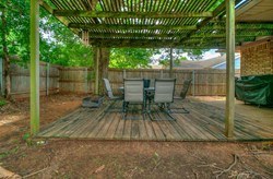 100 Three Oaks Dr, Midwest City