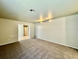 240 Barrett Pl, Edmond