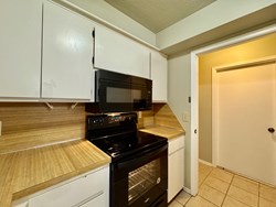 240 Barrett Pl, Edmond