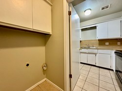 240 Barrett Pl, Edmond