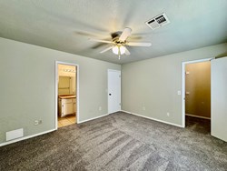 240 Barrett Pl, Edmond
