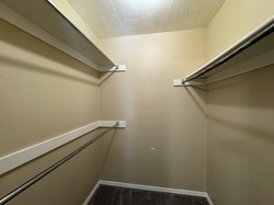 240 Barrett Pl, Edmond
