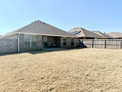 9401 NW 87th St, Yukon