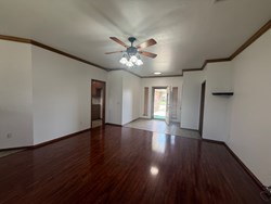 616 Morningside Dr, Yukon