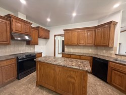 616 Morningside Dr, Yukon