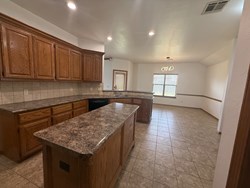 616 Morningside Dr, Yukon