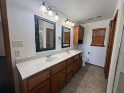616 Morningside Dr, Yukon